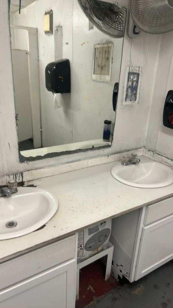 CabinetWorks - project photo 9